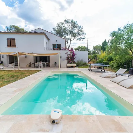 Piscine Privée Boulouris Сasa de vacaciones *